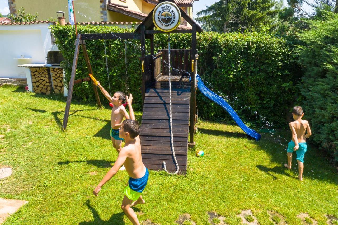 Вила Теkето I Vila Teketo Family Guest House Nikolovo Kültér fotó